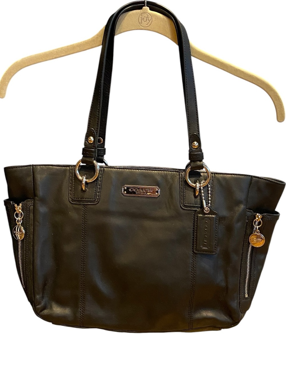 Coach Gallery Blk Leather Shoulder Bag W/Silver Logo Plaque Excellent 12”x8.75”